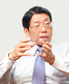 代表取締役社長 藤野 博 代表取締役社長 藤野 博